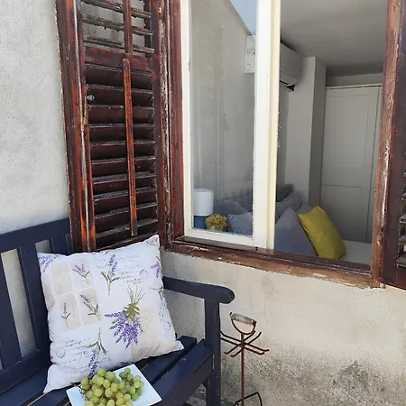 Holiday home Larchmereliving Old Center Pag *