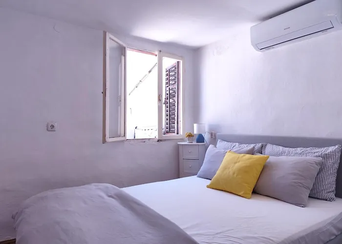 Pag Old Center Perfect Summer & Winter Stay- Larchmereliving *