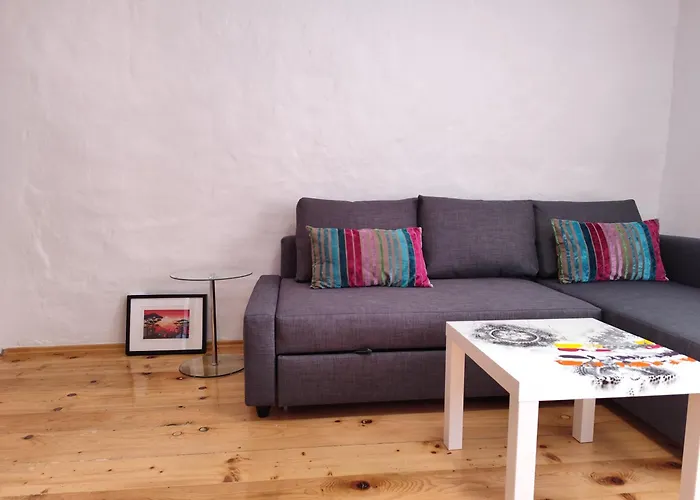 Pag Old Center Perfect Summer & Winter Stay- Larchmereliving Vakantiehuis *